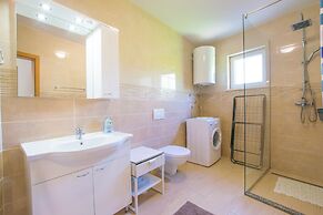House Bribirska Vila