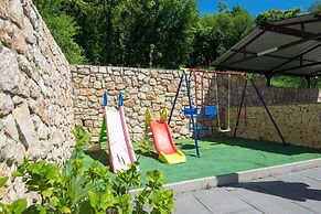House Bribirska Vila