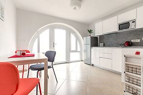 Apartment Sweet Studio