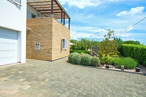 House Srecko