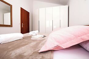 House Srecko