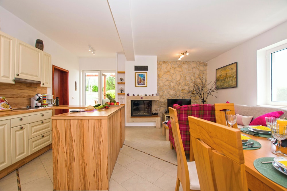 House Srecko