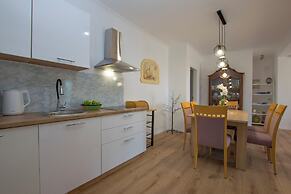 Apartment Adrian