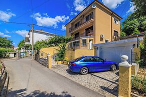 Apartment Car