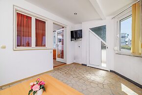 Apartment Car
