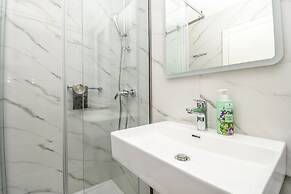 Apartments Castel L
