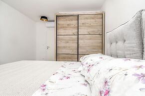 Apartments Castel L