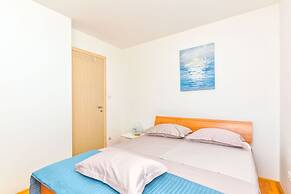 Apartment Tino