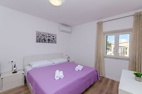 House Mateljan