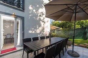 House Cetiri Hrasta