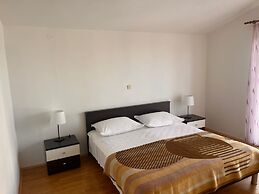 Apartment Milat