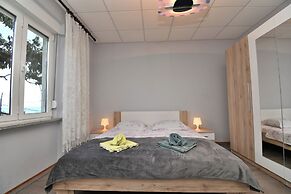 Apartment Kumi