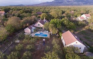 House Back to Nature