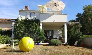 Apartments Ari i Segi