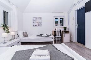 Rooms Blanc
