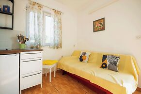 Apartments Kamenar