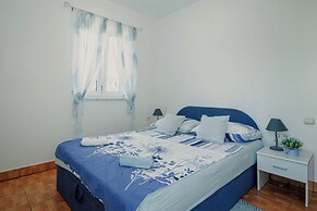 Apartments Kamenar