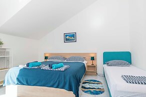 Apartments Beach House Blace