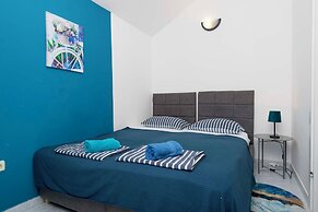 Apartments Beach House Blace