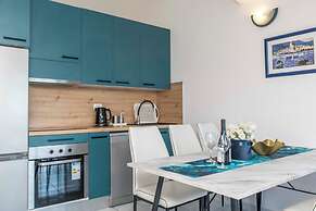 Apartments Beach House Blace