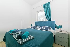 Apartments Beach House Blace