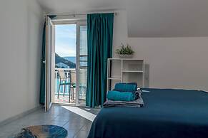 Apartments Beach House Blace