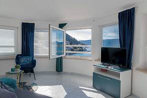 Apartments Beach House Blace