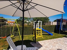 House Bonaca