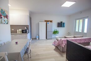 Apartment Smile Studio