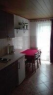 Apartments and Rooms Mery