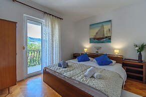 Apartments and Rooms Mery