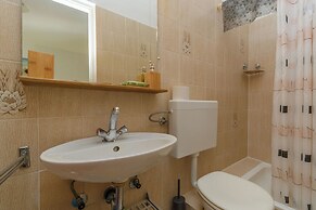 Apartments and Rooms Mery