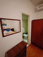 Apartments and Rooms Mery
