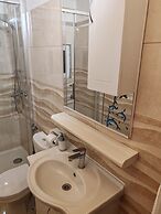 Apartments and Rooms Mery