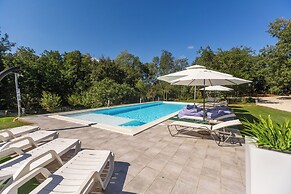 Apartments Cetri Hrasta