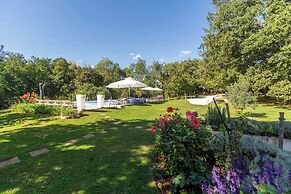 Apartments Cetri Hrasta