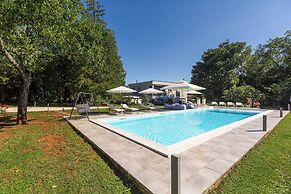 Apartments Cetri Hrasta
