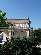 Apartments Biserka