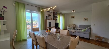 Apartment On the top