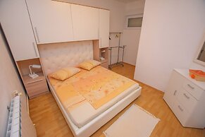 Apartments Calida A