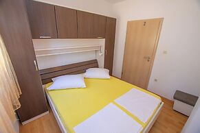 Apartments Calida A