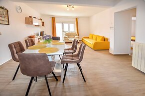 Apartments Calida B