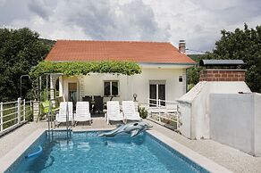 House Kuca Carevina