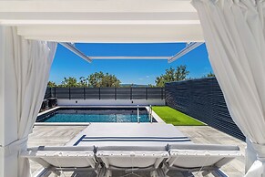 Villa Three Units