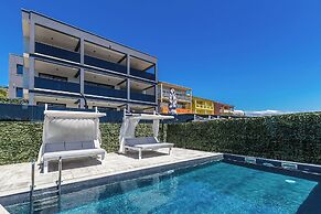 Villa Three Units