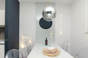 Apartment Black Star