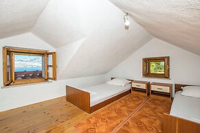 House Svjetlana
