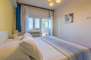 Apartments and Rooms Dotli