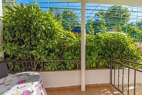 Apartments and Rooms Dotli