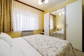 Apartments and Rooms Dotli
